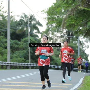 Runner Photo 8003759