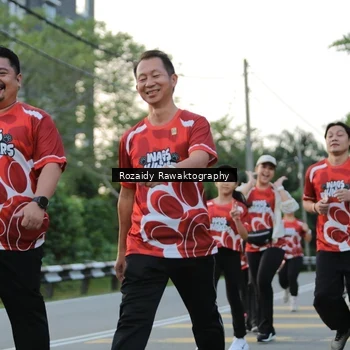 Runner Photo 8003768