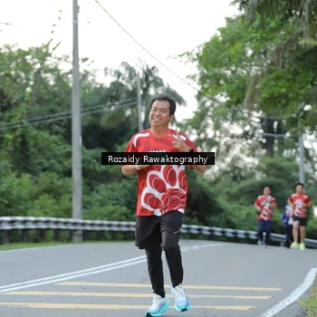 Runner Photo 8003773