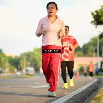 Runner Photo 8003800