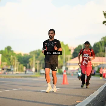 Runner Photo 8003801