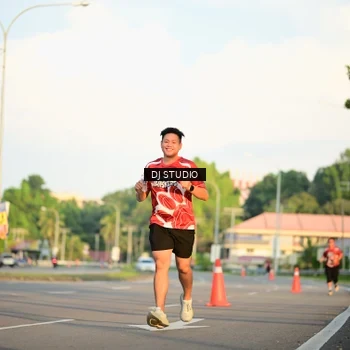 Runner Photo 8003818