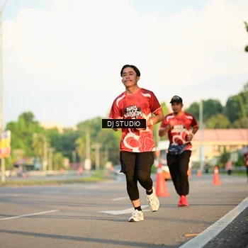 Runner Photo 8003822