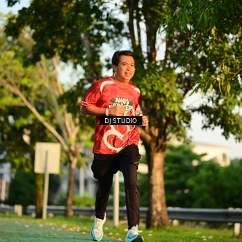 Runner Photo 8003833