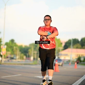 Runner Photo 8003839