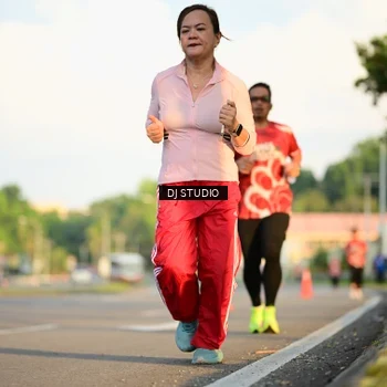 Runner Photo 8003849