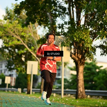 Runner Photo 8003856