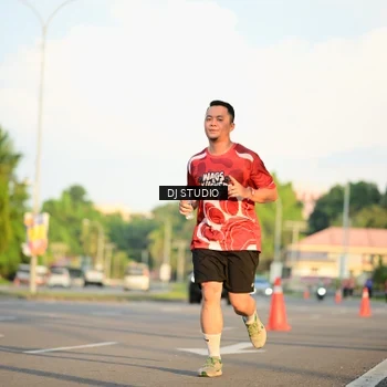 Runner Photo 8003879