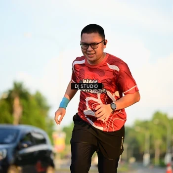 Runner Photo 8003902
