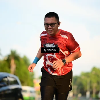 Runner Photo 8003910