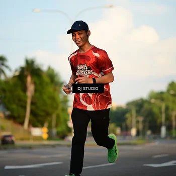 Runner Photo 8003913