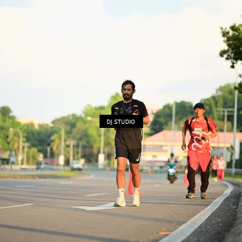 Runner Photo 8003918