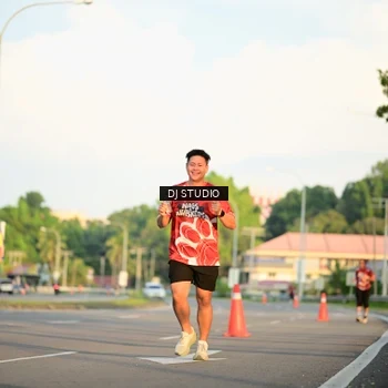 Runner Photo 8003932