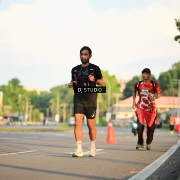 Runner Photo 8003936