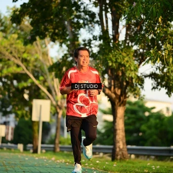 Runner Photo 8003940