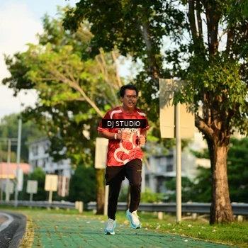 Runner Photo 8003969