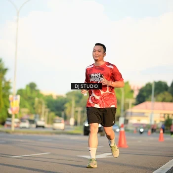 Runner Photo 8003982