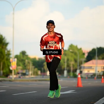 Runner Photo 8003989