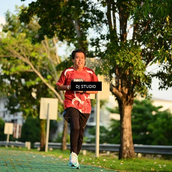 Runner Photo 8003992