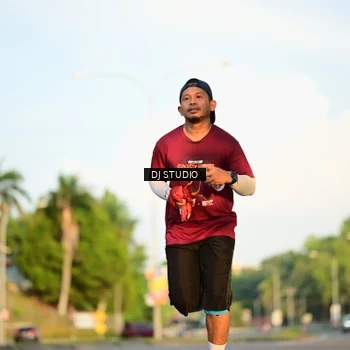 Runner Photo 8003997