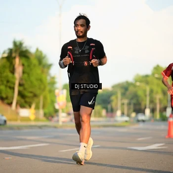Runner Photo 8003999