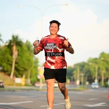 Runner Photo 8004002