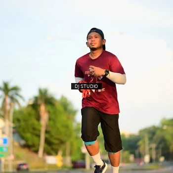 Runner Photo 8004011