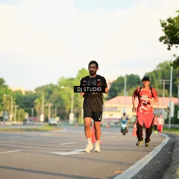 Runner Photo 8004012