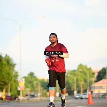 Runner Photo 8004015