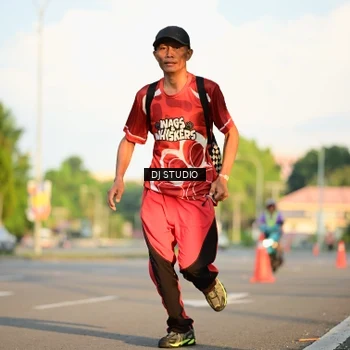 Runner Photo 8004018
