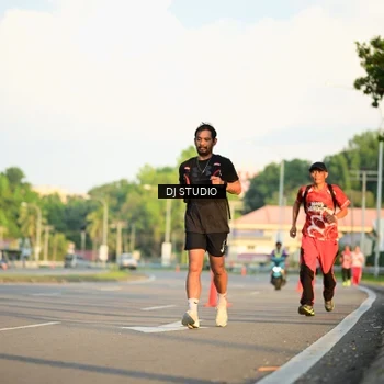 Runner Photo 8004021