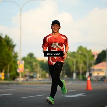 Runner Photo 8004030