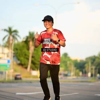Runner Photo 8004040
