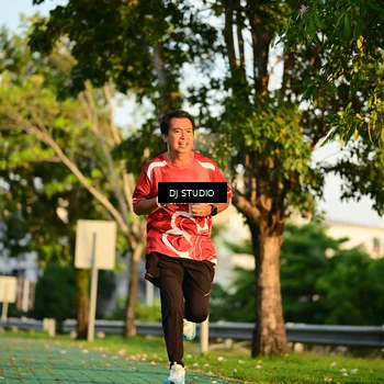 Runner Photo 8004045