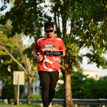Runner Photo 8004087