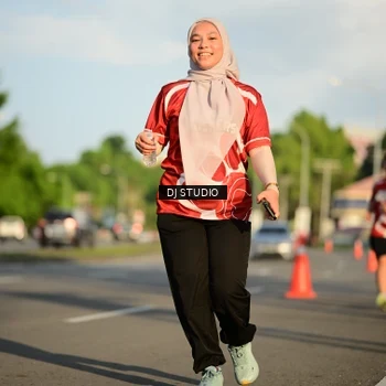 Runner Photo 8004100