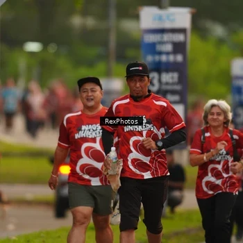 Runner Photo 8004165