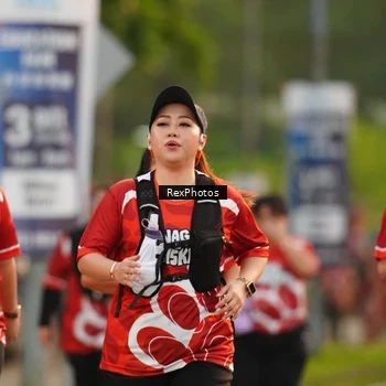 Runner Photo 8004180