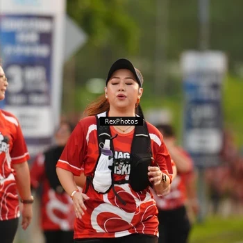 Runner Photo 8004184