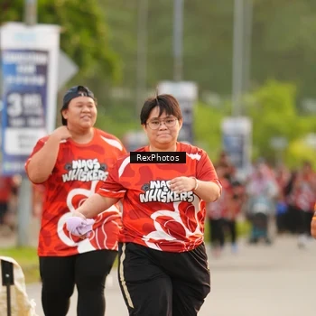 Runner Photo 8004194