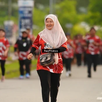 Runner Photo 8004204