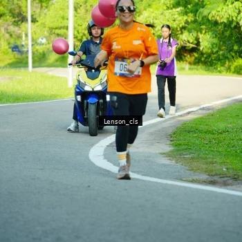 Runner Photo 8004279