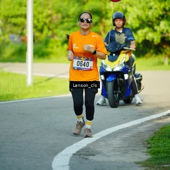 Runner Photo 8004298