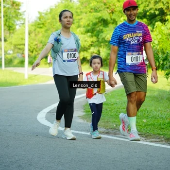 Runner Photo 8004300