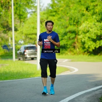 Runner Photo 8004317