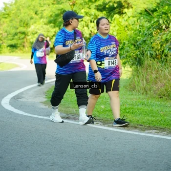 Runner Photo 8004324