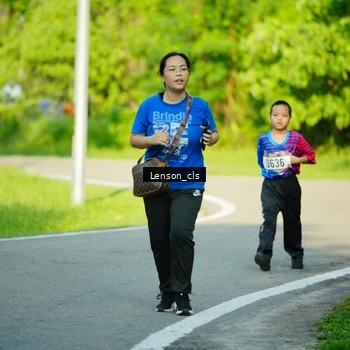 Runner Photo 8004334