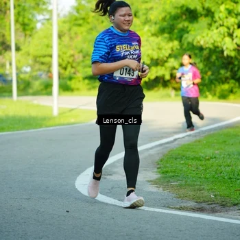 Runner Photo 8004351