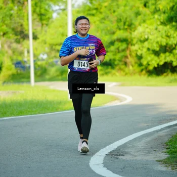Runner Photo 8004356