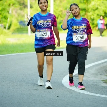 Runner Photo 8004378